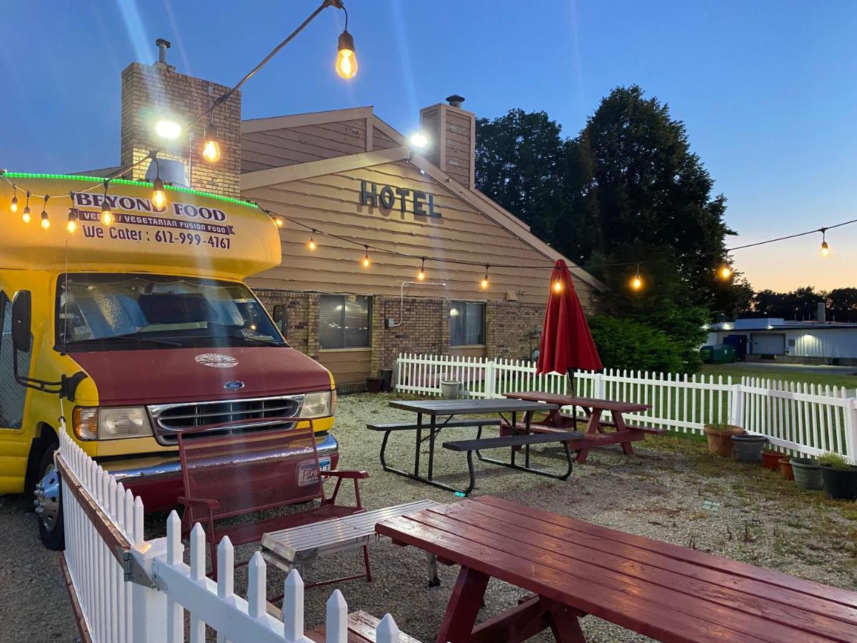 America'S Stay Inn Stewartville Exterior foto
